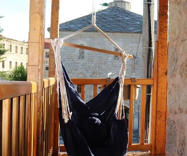 National Monument شقة Stolac